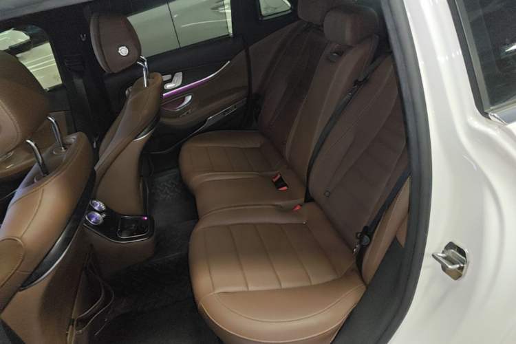 Used Mercedes-Benz E-Class 2022 Revised Version E 300 L Sport Luxury Edition Left Rear Seat