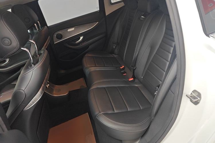 Used Mercedes-Benz E-Class 2022 Revised Version E 300 L Sporty and Stylish Edition Left Rear Seat
