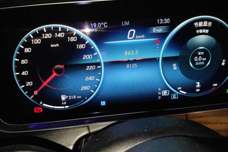 Used Mercedes-Benz E-Class 2022 Second Facelift E 260 L Sport Edition Odometer Close Up