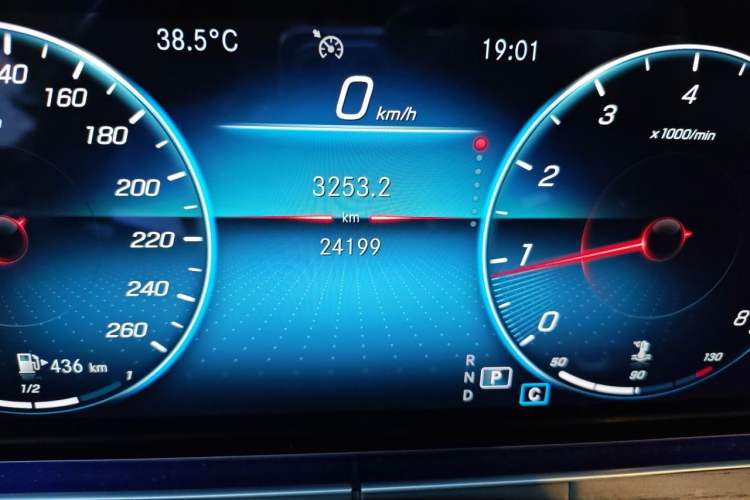 Used Mercedes-Benz E-Class 2022 Revised E 300 L Sport Luxury Edition Odometer Close Up