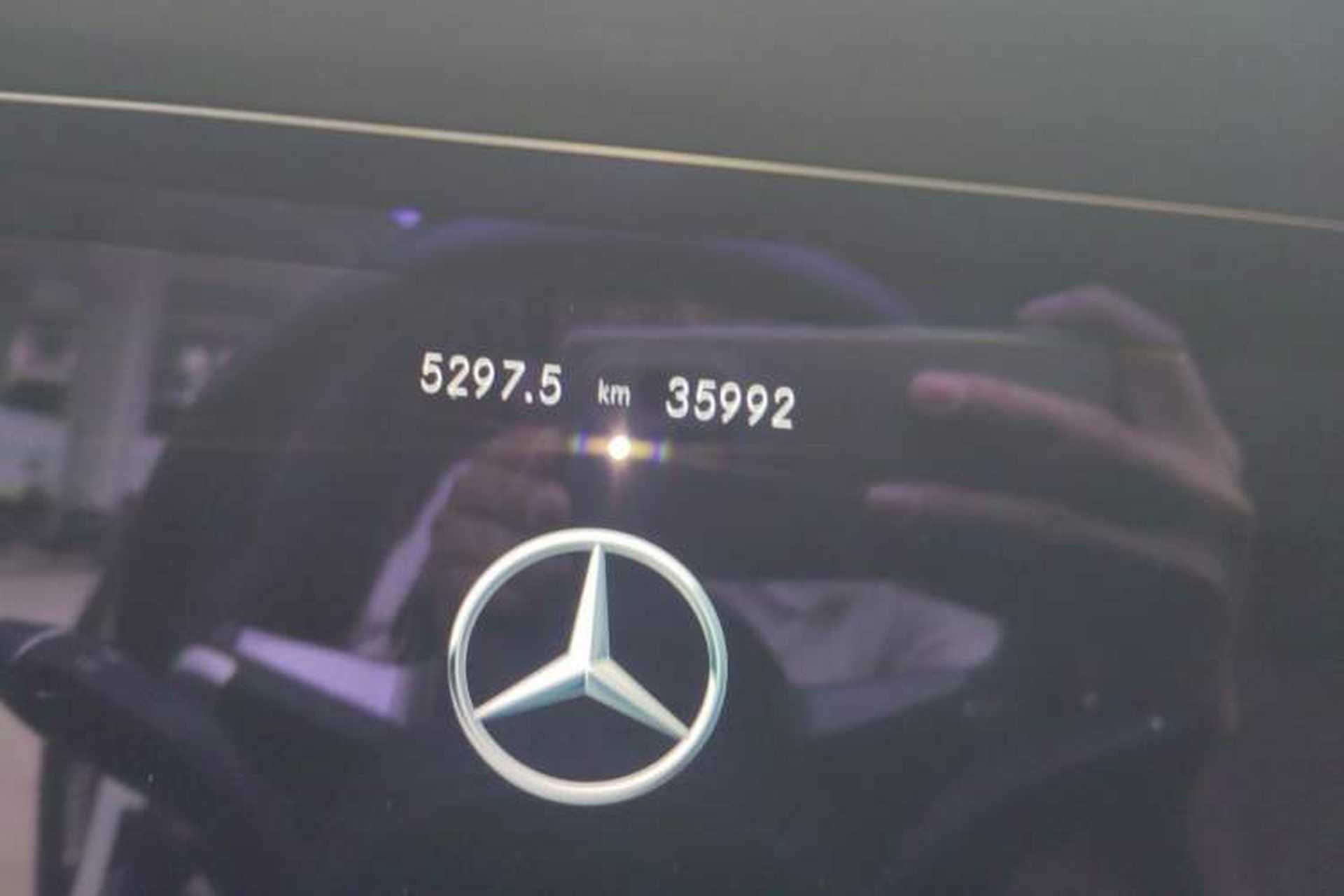 Used Mercedes-Benz E-Class 2022 Revised E 300 L Sport Luxury Edition Odometer Close Up