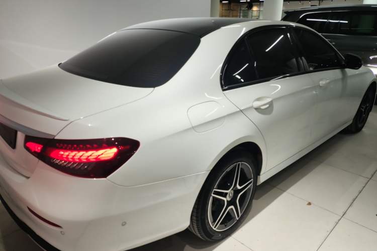 Used Mercedes-Benz E-Class 2022 E 260 Stylish Sports Edition Rear Right 45 Deg