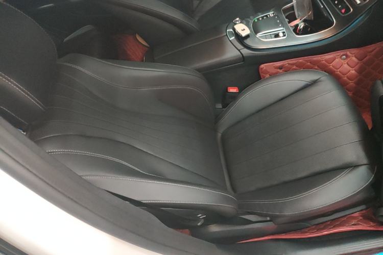 Used Mercedes-Benz E-Class 2022 E 260 Stylish Sports Edition Right Front Seat