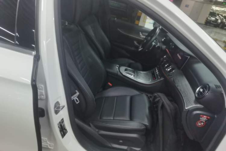 Used Mercedes-Benz E-Class 2022 Second Facelift E 260 L Sport Edition Right Front Seat
