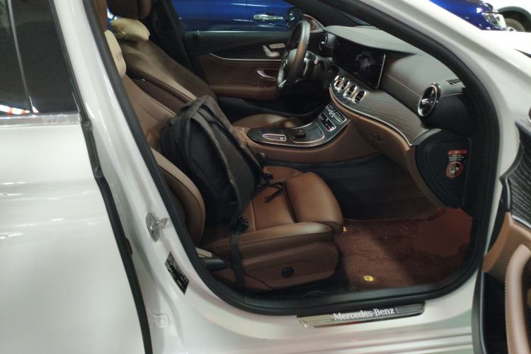 Used Mercedes-Benz E-Class 2022 Revised E 300 L Sporty and Stylish Edition Right Front Seat