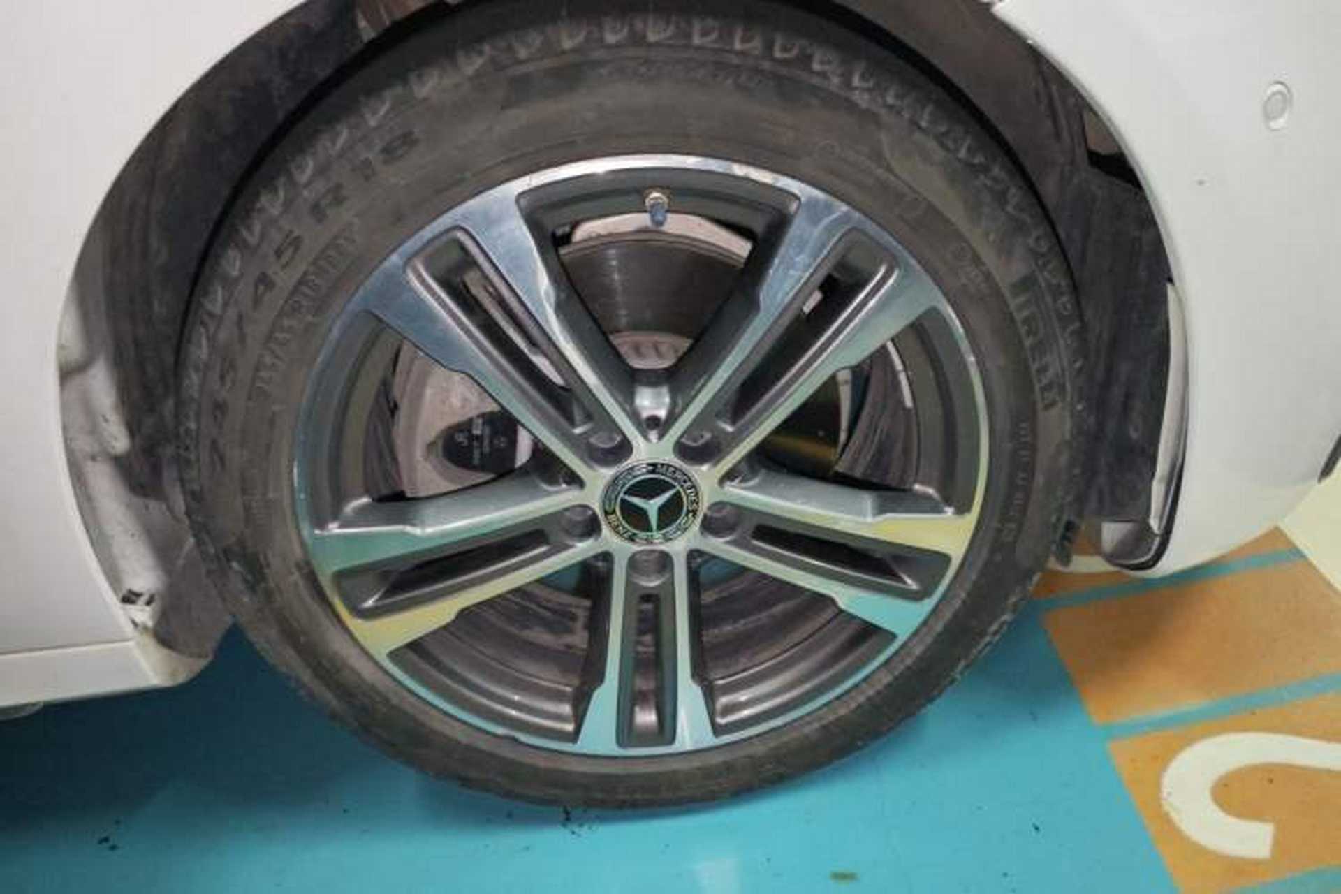 Used Mercedes-Benz E-Class 2022 E 260 L Sport Edition Right Front Wheel Hub