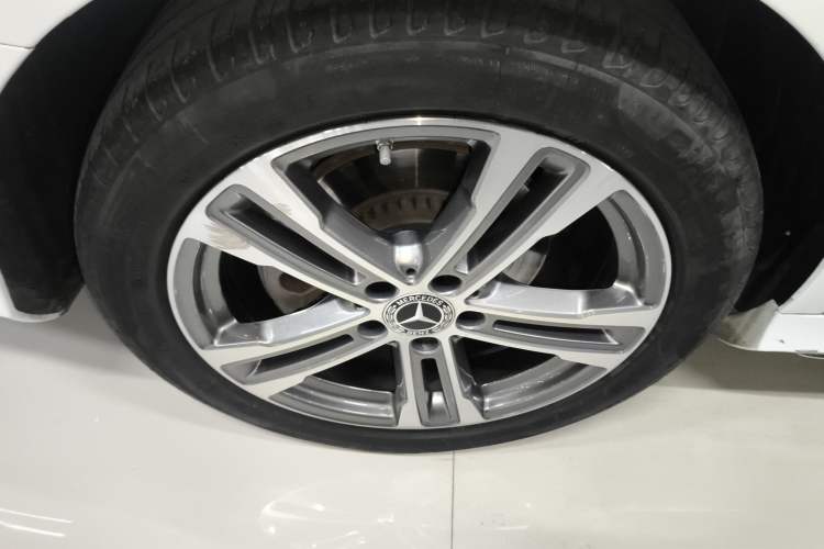 Used Mercedes-Benz E-Class 2022 Second Facelift E 260 L Sport Edition Right Rear Wheel Hub