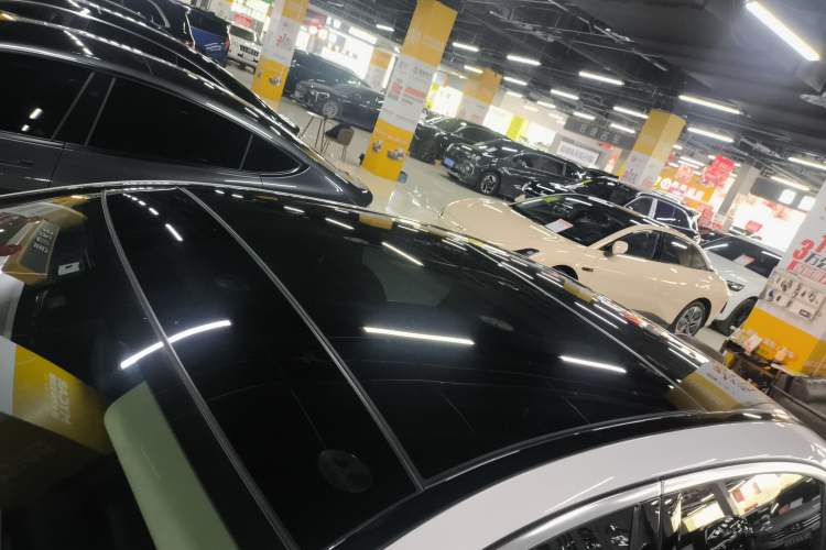 Used Mercedes-Benz E-Class 2022 Second Facelift E 260 L Sport Edition Roof
