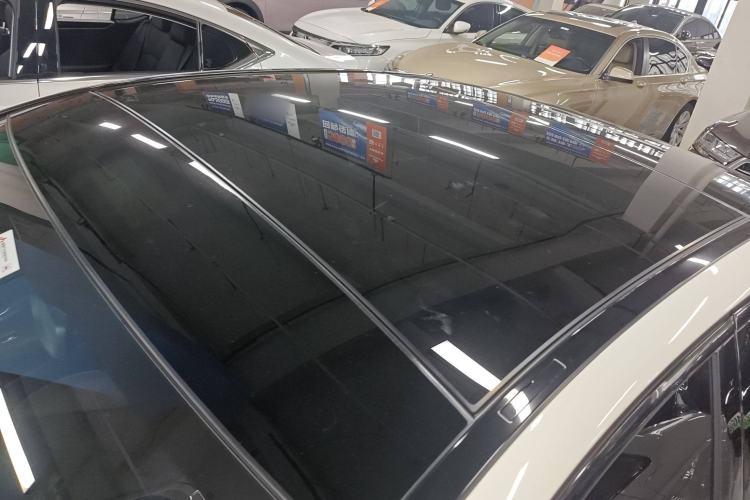 Used Mercedes-Benz E-Class 2022 E 300 Stylish Sports Edition Roof