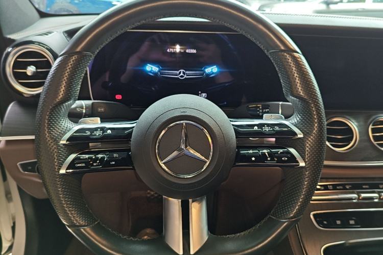 Used Mercedes-Benz E-Class 2022 Revised E 300 L Sport Luxury Edition Steering Wheel