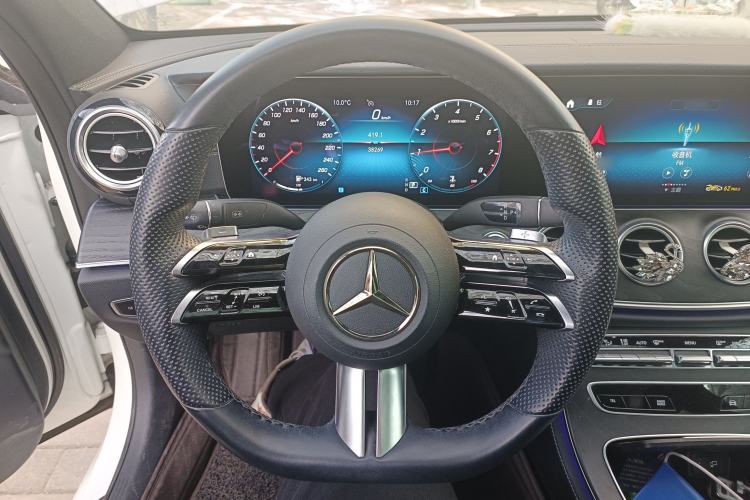 Used Mercedes-Benz E-Class 2022 E 260 Stylish Sports Edition Steering Wheel