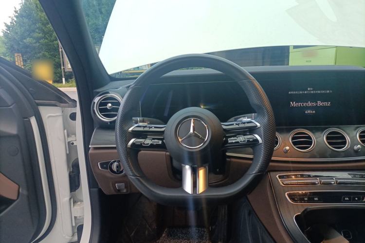 Used Mercedes-Benz E-Class 2022 E 260 Stylish Sports Edition Steering Wheel