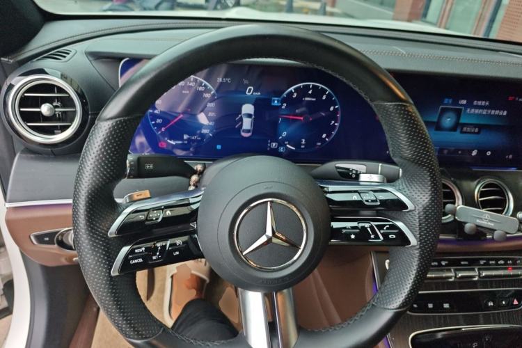 Used Mercedes-Benz E-Class 2022 Revised E 300 L Sporty and Stylish Edition Steering Wheel