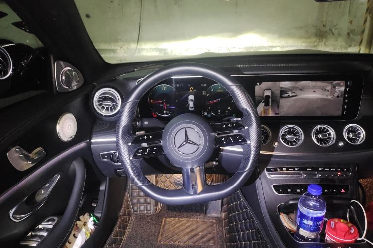 Used Mercedes-Benz E-Class 2022 E 260 Stylish Sports Edition Steering Wheel