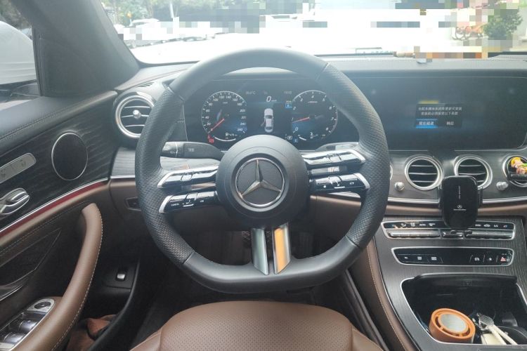 Used Mercedes-Benz E-Class 2022 Revised Version E 300 L Sporty and Stylish Edition Steering Wheel