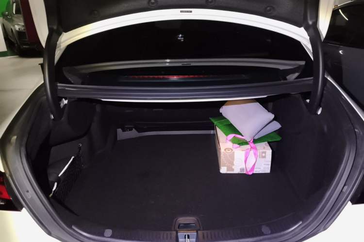 Used Mercedes-Benz E-Class 2022 Revised E 300 L Sporty and Stylish Edition Trunk