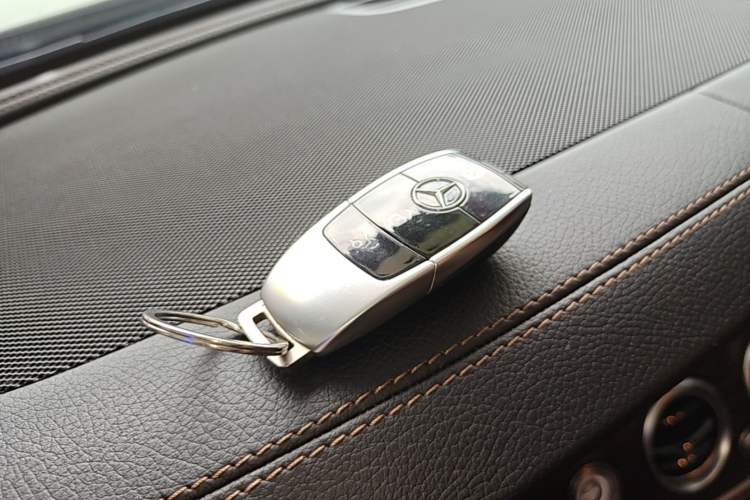 Used Mercedes-Benz E-Class 2022 E 260 L Sport Edition Vehicle Key