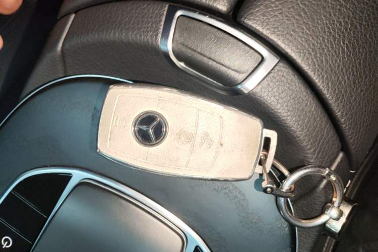 Used Mercedes-Benz E-Class 2022 E 260 Stylish Sports Edition Vehicle Key