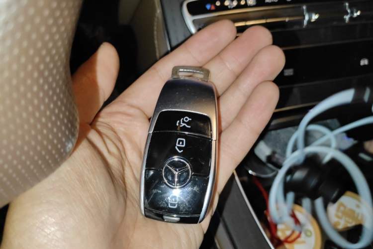 Used Mercedes-Benz E-Class 2022 Second Facelift E 260 L Sport Edition Vehicle Key
