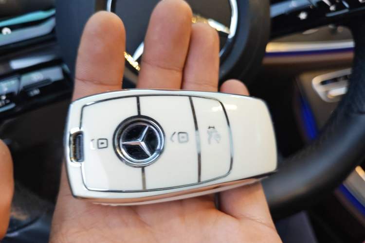 Used Mercedes-Benz E-Class 2022 Revised E 300 L Sport Luxury Edition Vehicle Key
