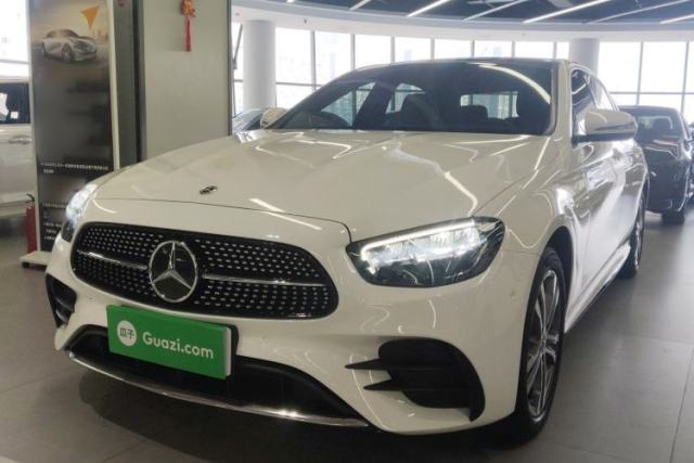 Ojetý Mercedes-Benz E-Class 2022 E 260 L Sport Edition