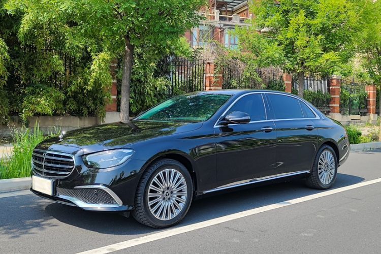 Used Mercedes-Benz E-Class 2023 E 300 L Stylish Model Guazi used car, China used car export, Used car for sale, Used cars, Cheapest cars for sale