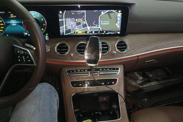 Used Mercedes-Benz E-Class 2023 Updated E 300 L Luxury Edition Audio And AC Panel