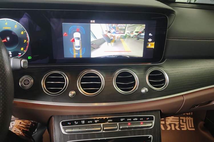 Used Mercedes-Benz E-Class 2023 E 260 L Sport Edition Audio And AC Panel