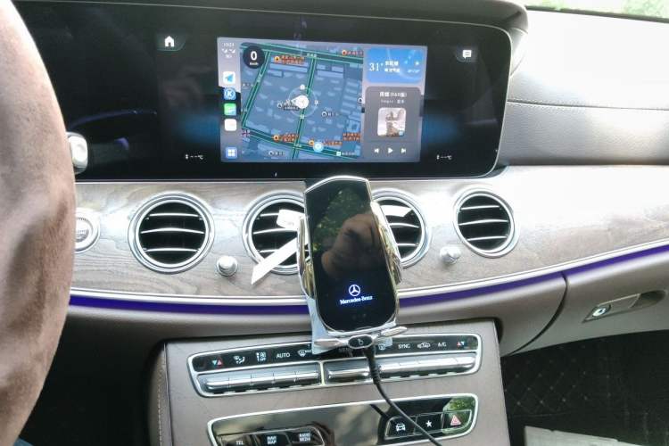 Used Mercedes-Benz E-Class 2023 Updated E 300 L Fashion Edition Audio And AC Panel