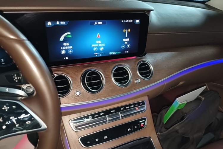 Used Mercedes-Benz E-Class 2023 Updated E 300 L Luxury Edition Audio And AC Panel