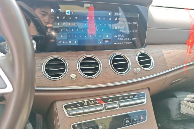 Used Mercedes-Benz E-Class 2023 Updated E 300 L Fashion Edition Audio And AC Panel