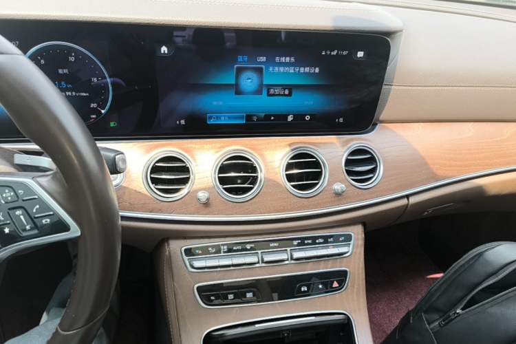 Used Mercedes-Benz E-Class 2023 Updated E 300 L Fashion Edition Audio And AC Panel