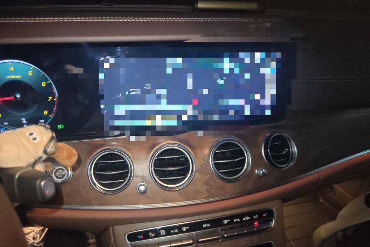 Used Mercedes-Benz E-Class 2023 Updated E 300 L Fashion Edition Audio And AC Panel