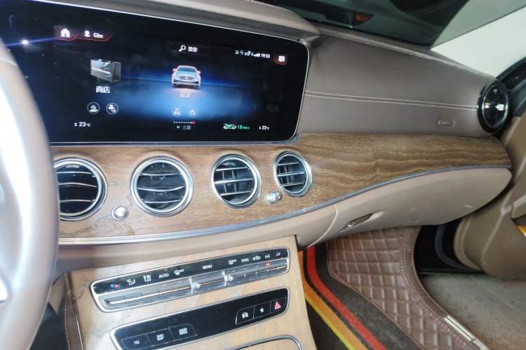Used Mercedes-Benz E-Class 2023 Facelift E 260 L Audio And AC Panel