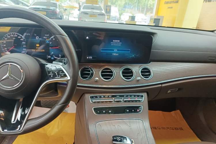 Used Mercedes-Benz E-Class 2023 E 300 L Stylish Model Audio And AC Panel