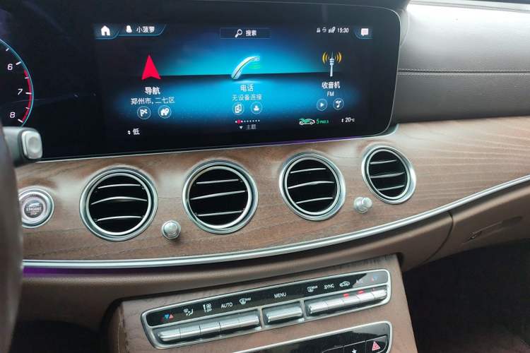 Used Mercedes-Benz E-Class 2023 E 260 L Audio And AC Panel