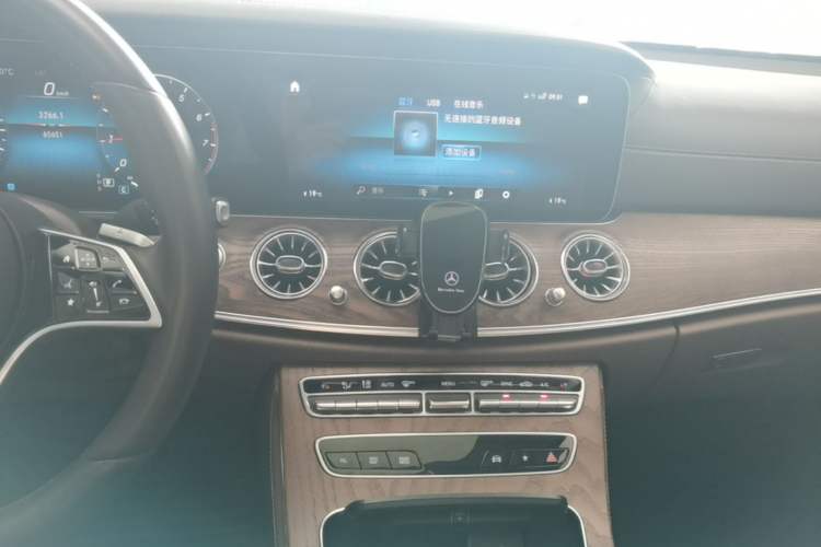 Used Mercedes-Benz E-Class 2023 Facelift E 260 L Audio And AC Panel