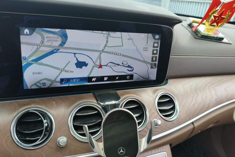 Used Mercedes-Benz E-Class 2023 Updated E 300 L Fashion Edition Audio And AC Panel