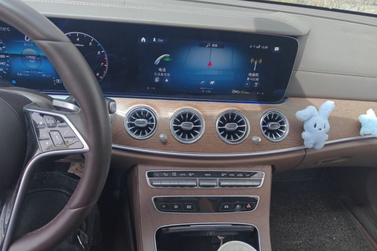 Used Mercedes-Benz E-Class 2023 Facelift E 260 L Audio And AC Panel