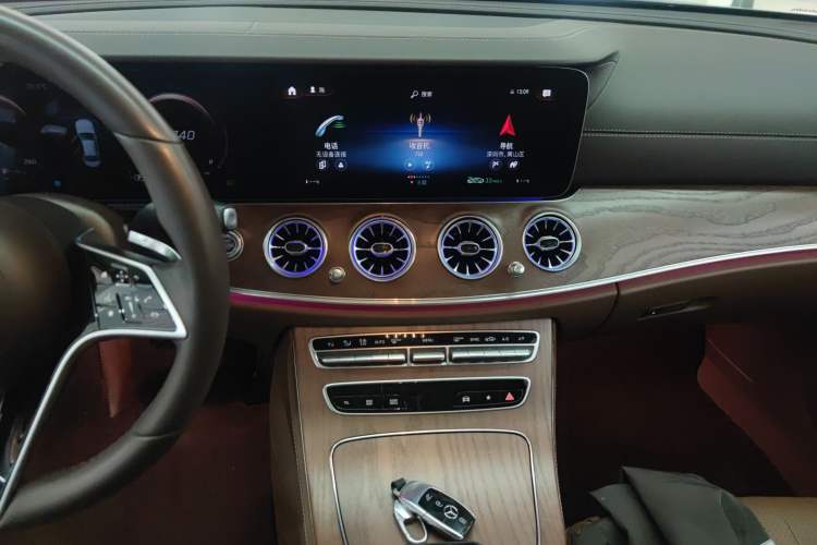 Used Mercedes-Benz E-Class 2023 Updated E 300 L Luxury Edition Audio And AC Panel