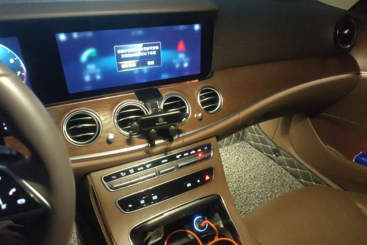 Used Mercedes-Benz E-Class 2023 E 300 L Luxury Model Audio And AC Panel
