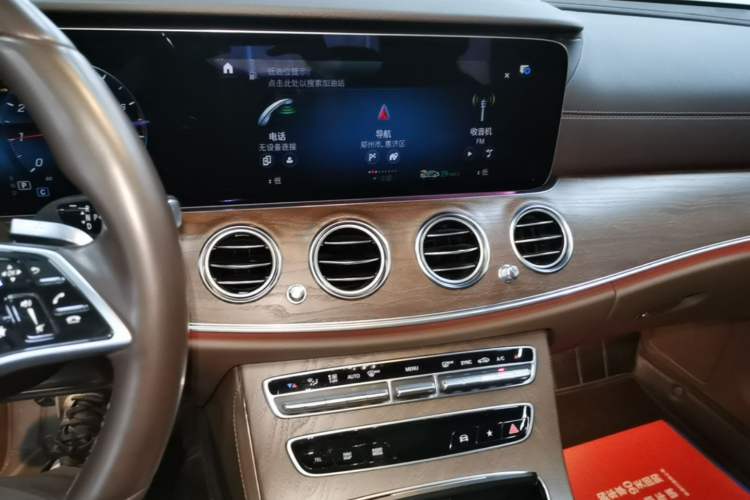 Used Mercedes-Benz E-Class 2023 E 260 L Audio And AC Panel
