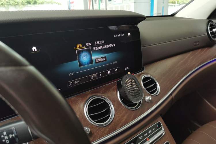 Used Mercedes-Benz E-Class 2023 Facelift E 260 L Audio And AC Panel