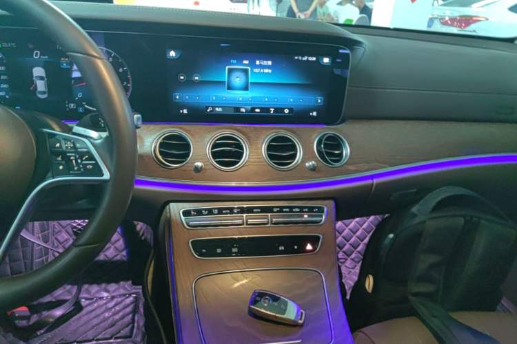 Used Mercedes-Benz E-Class 2023 Updated E 300 L Fashion Edition Audio And AC Panel