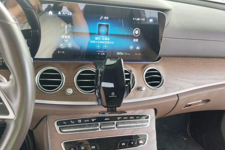 Used Mercedes-Benz E-Class 2023 Updated E 300 L Fashion Edition Audio And AC Panel