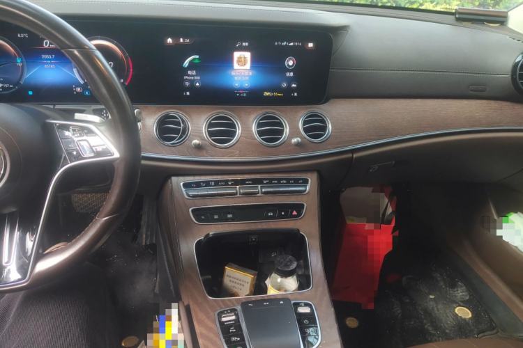 Used Mercedes-Benz E-Class 2023 Updated E 300 L Luxury Edition Audio And AC Panel