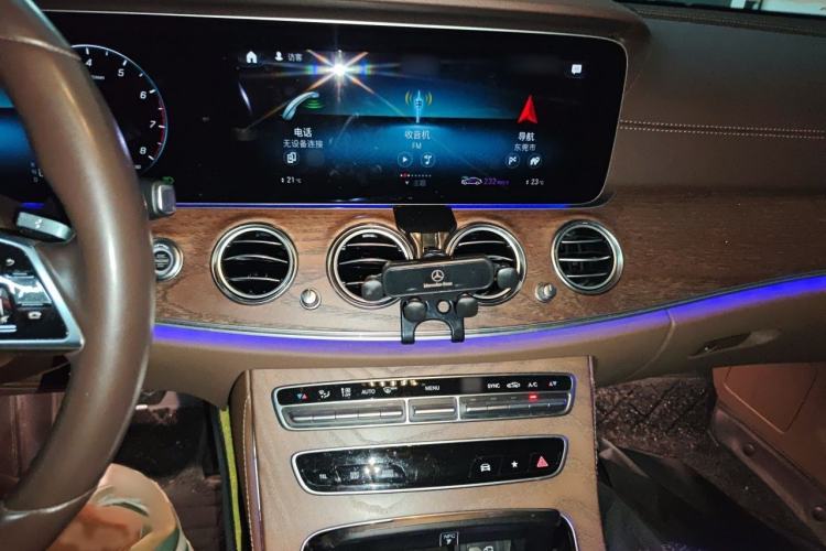 Used Mercedes-Benz E-Class 2023 Updated E 300 L Fashion Edition Audio And AC Panel