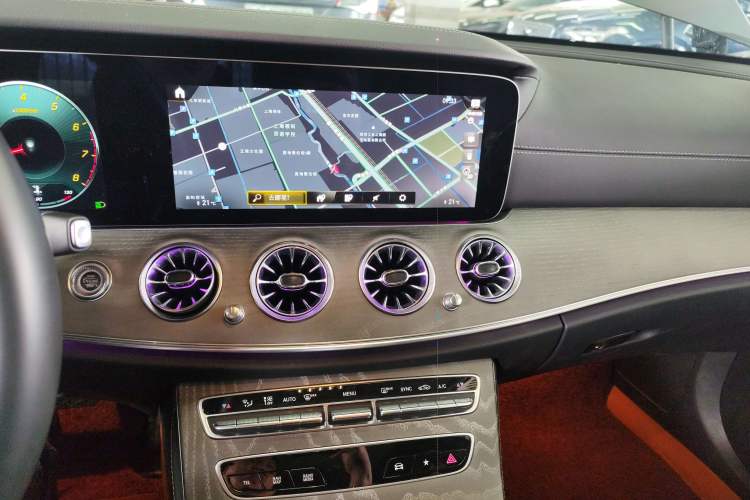 Used Mercedes-Benz E-Class 2023 Updated E 300 L Fashion Edition Audio And AC Panel