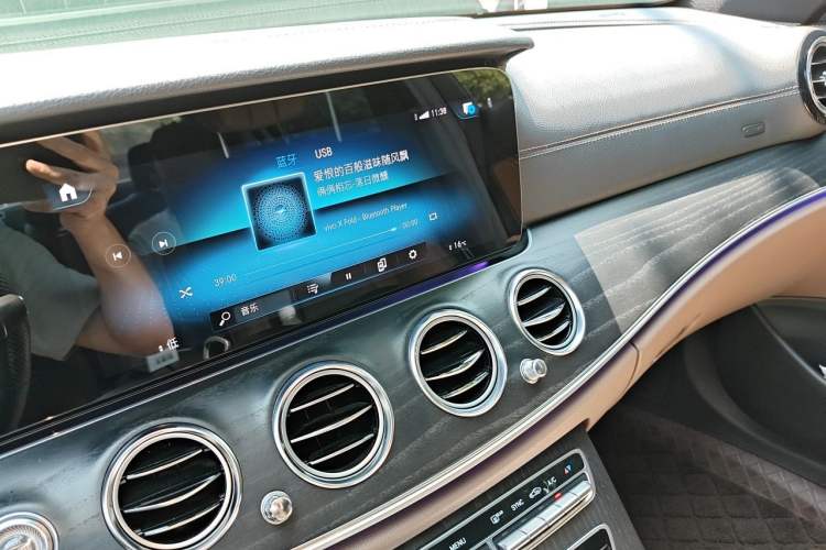 Used Mercedes-Benz E-Class 2023 E 300 L Sport Luxury Edition Audio And AC Panel