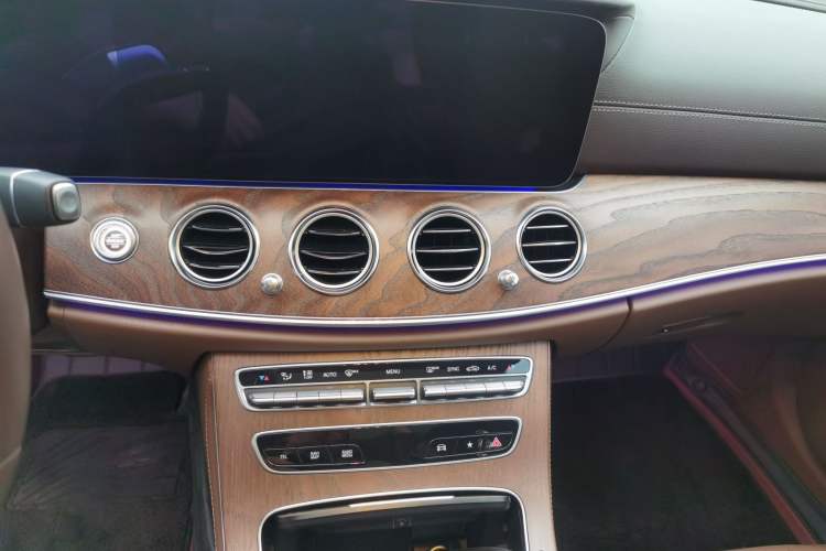 Used Mercedes-Benz E-Class 2023 E 300 L Stylish Model Audio And AC Panel